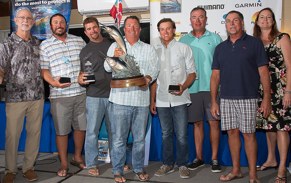 2017 Custom Shootout first place team grand slam wallis higginbotham