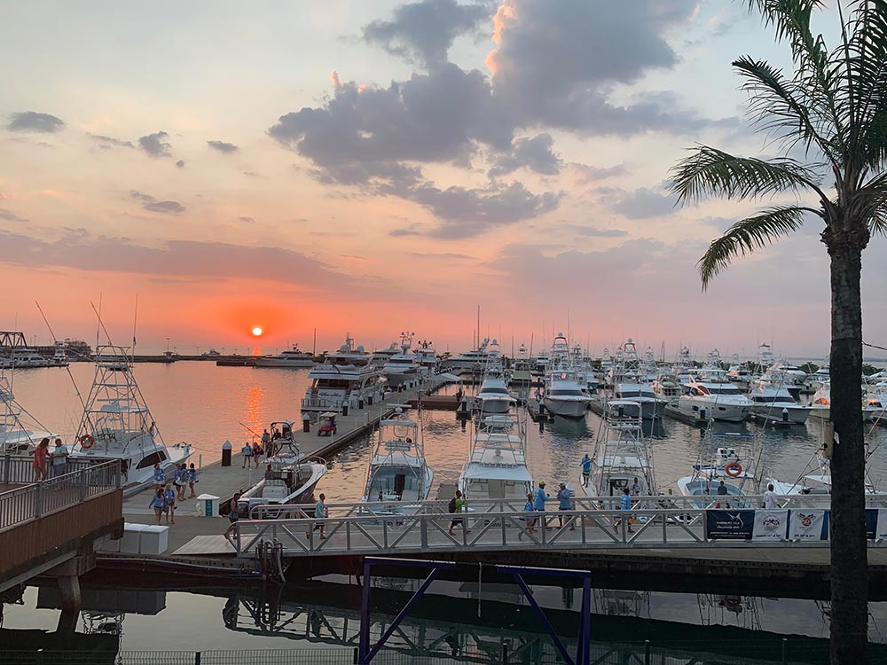 sunset over the costa rican bay at the pescadora billfish championship