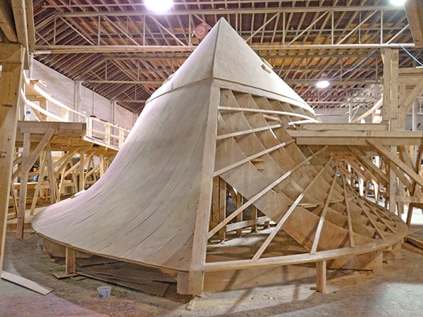 Jarrett Bay 84' being built