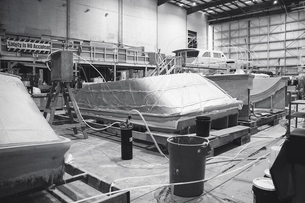 American custom yachts boat construction