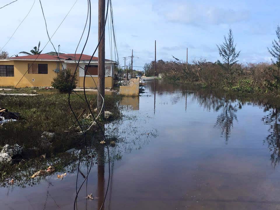 Hurricane Matthew causes flooding in Bahamas