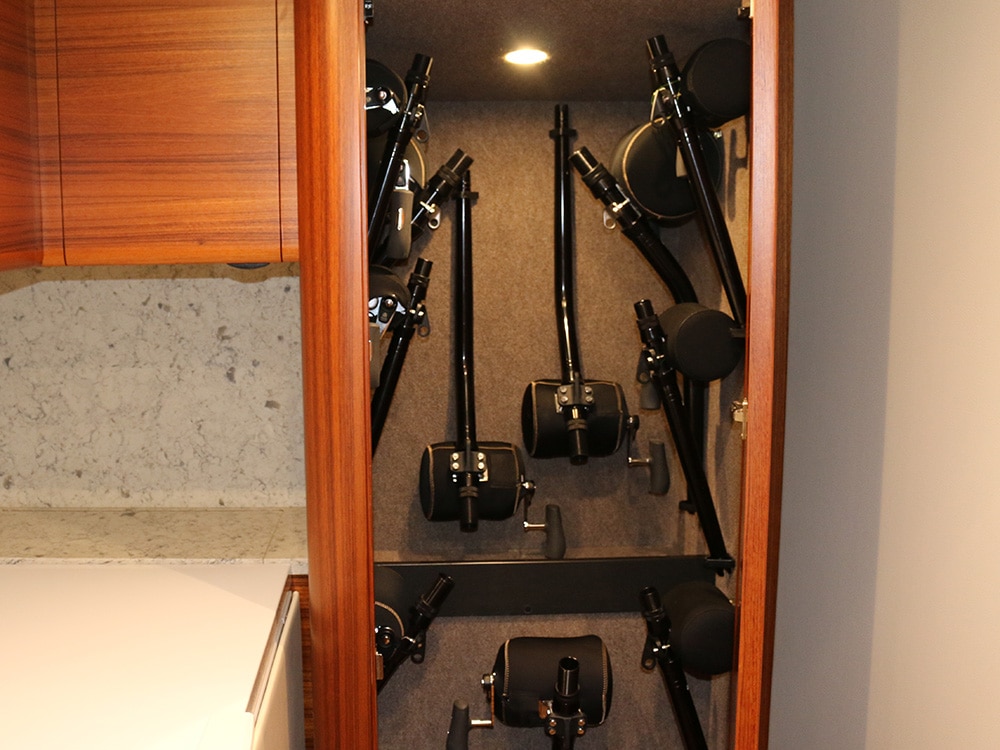 Bayliss 60 Gameboat rod storage