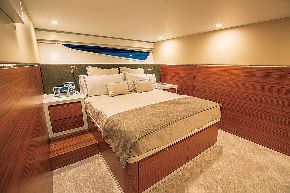bertram yachts 61 interior bedroom