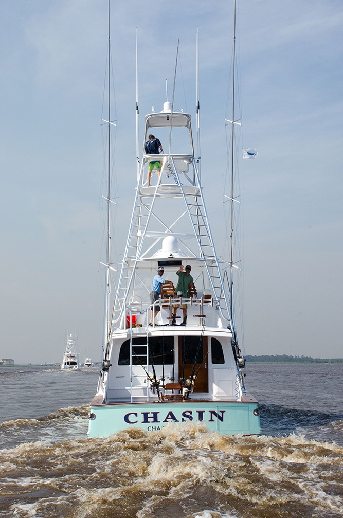 Chasin sport-fishing boat