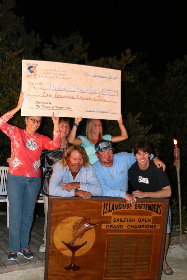 grand-champions--dillons-pub-and-grill-(back-row)-renee-barile,-dianne-harbaugh,-ramanda-bannenberg,-(front-row)-charlie-scoble,-skyler-mcgarry,-captain-nick-stanczyk.jpg