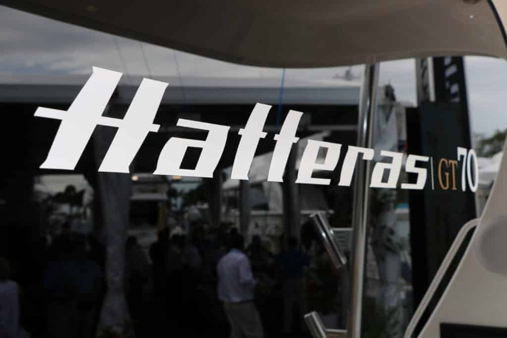 Hatteras GT70