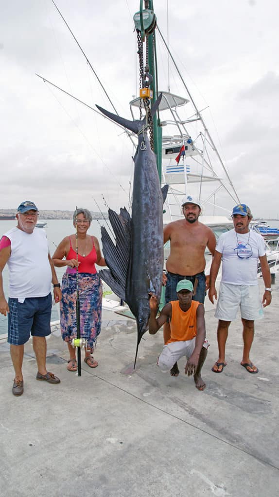 luisa-piccara-baptista-62kg-atl-sailfish.-20lb-class-lobito,-angola,-6-march-2014-(on-scale)-high-res.jpg