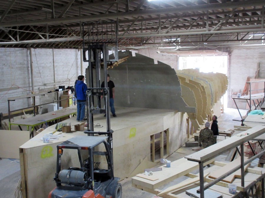 Jarrett Bay 64 foot Contango boat build progress