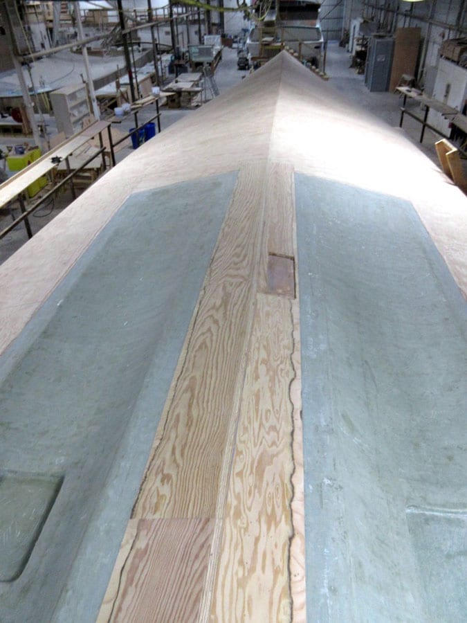 Jarrett Bay 64 foot Contango boat build progress