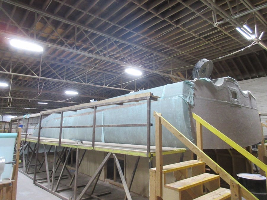 Jarrett Bay 64 foot Contango boat build progress