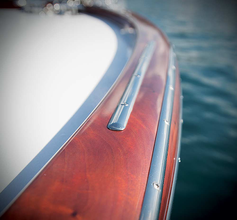 hull detailing on maverick yachts 36 boat
