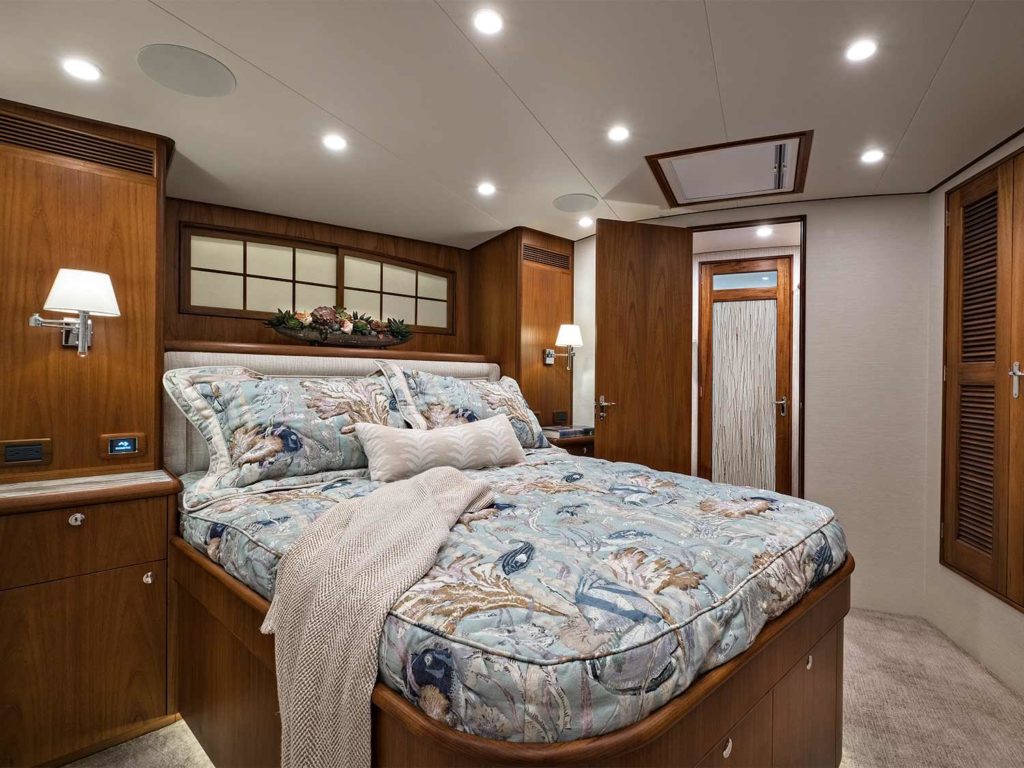 Michael Rybovich & Sons 78 master stateroom.