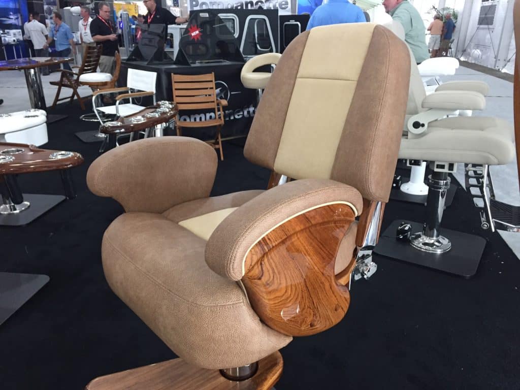 Pompanette helm chair