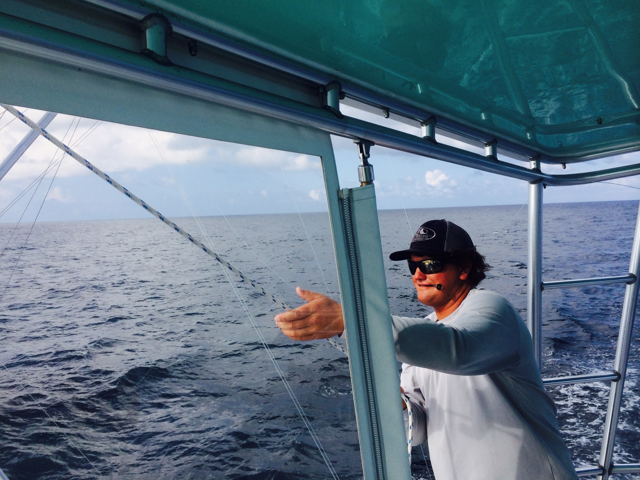 Pulleys to Raise and Lower Outriggers Marlin