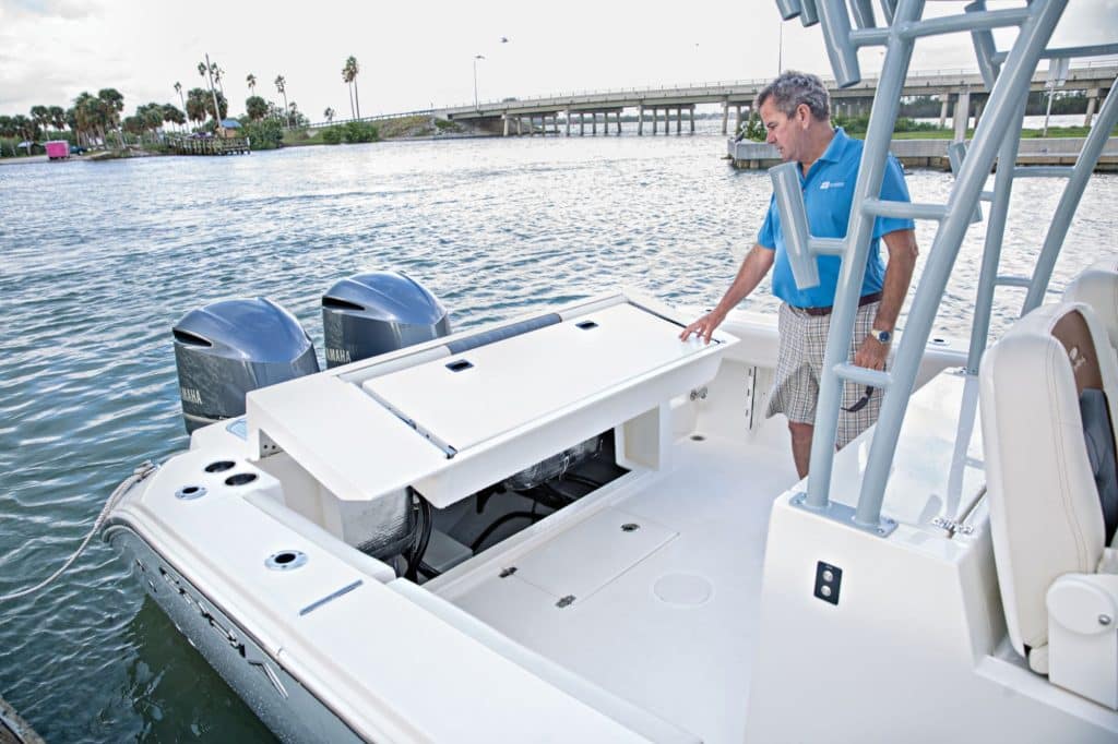 Cobia Boats 320 CC outboard motors.