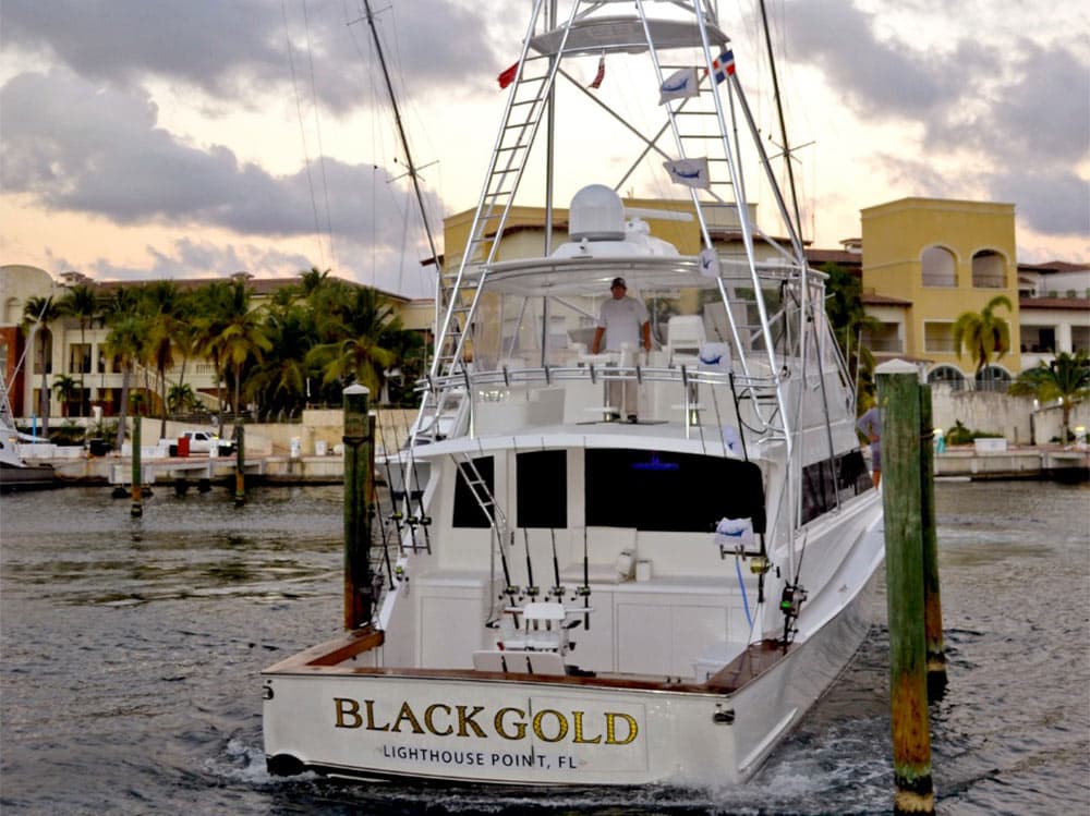 Capt. Keith Bokenhagen is known as the grandfather of Dominican FAD fishing. Serious, hardcore and driven, he wants to be the high-hook boat at the end of each day. This 65-foot American Custom Yacht is outfitted with the very best in marine technology and trolls like a dream. Also tournament winners, this crew fishes hard, as if it’s tournament day every day, but still manages to keep the vibe upbeat, fun and positive.