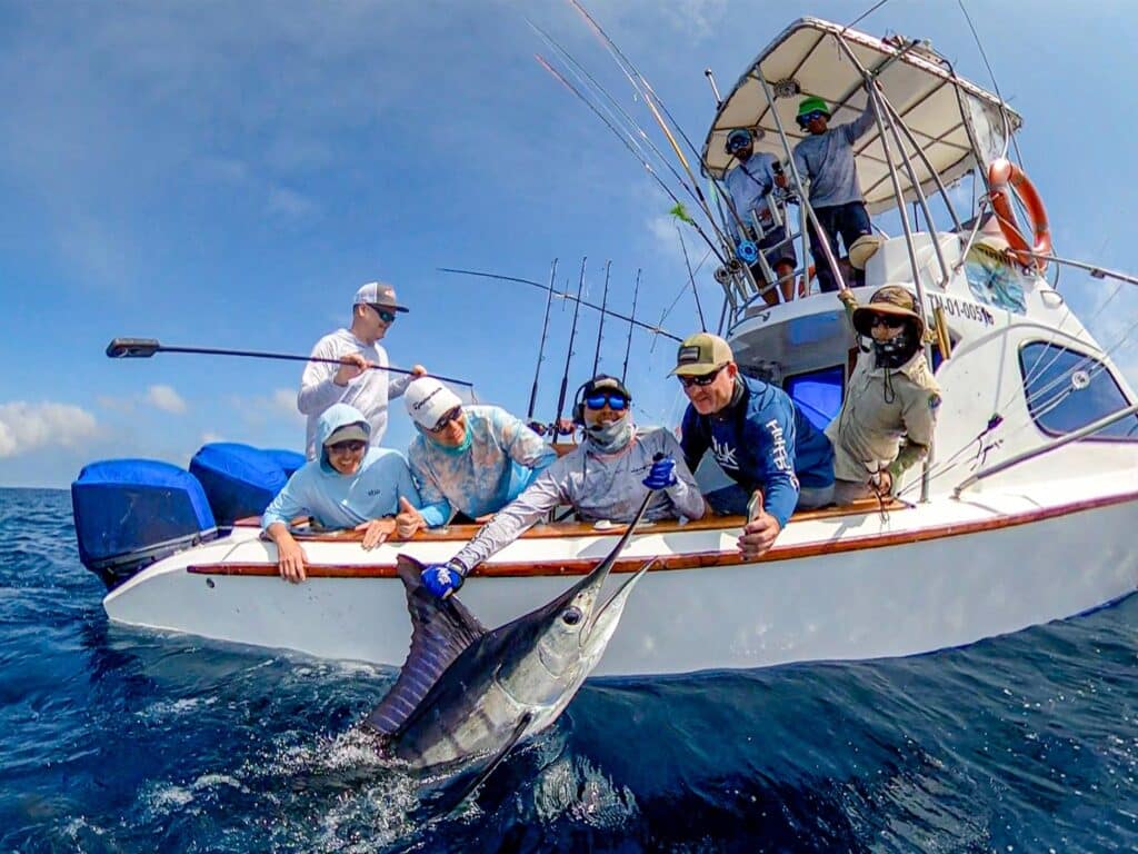 marlin-expeditions-striped-marlin-ecuador