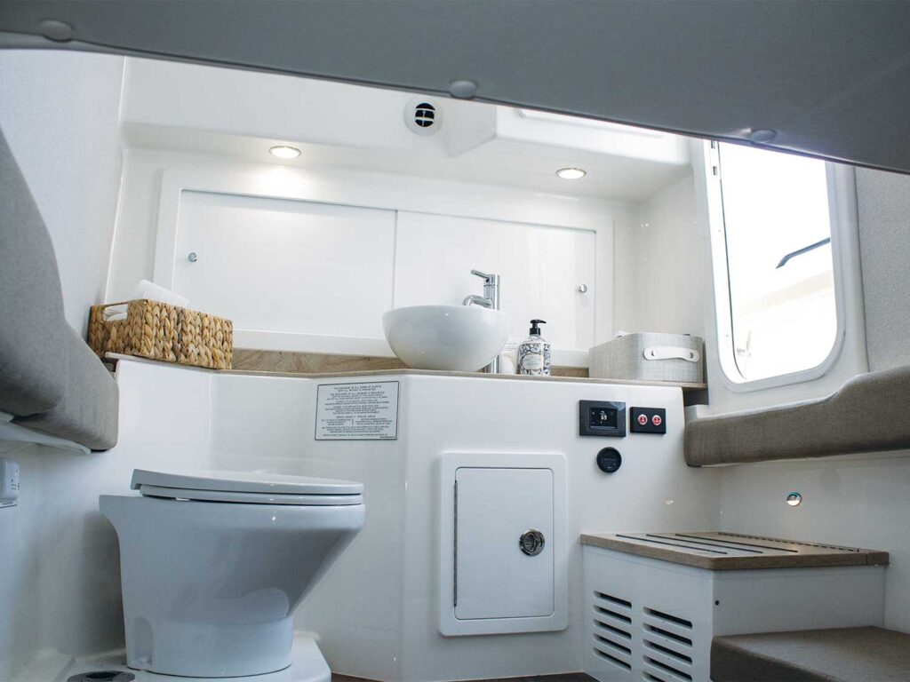 The interior bathroom of the Regulator 35 Center Console