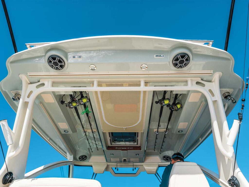 Grady-White Express 340 Mezzanine