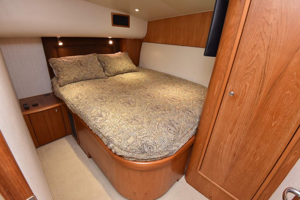 mag-bay-karma-stateroom